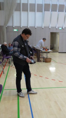 2018-12-01_Hallenfliegen-Maingauhalle
